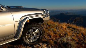 ARB | SIDE STEPS & SIDE RAILS | Y61 4DR 2004-2020