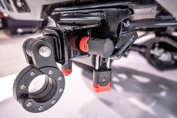 BOLT | RECEIVER LOCK FOR FORD SIDE CUT - Image 2