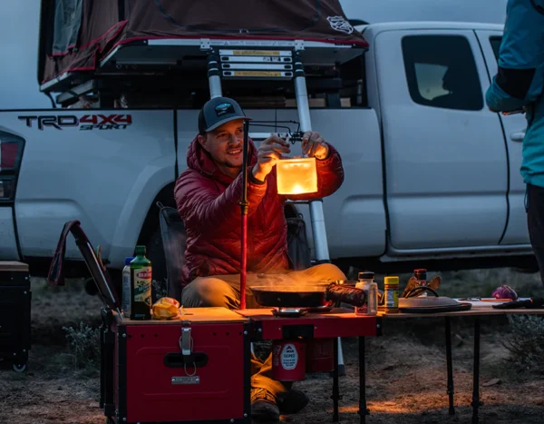 IKAMPER | DETACHABLE TELESCOPIC LIGHT STAND - Image 9