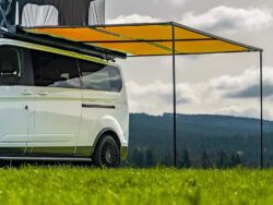 ARB | ALUM Awning with Light | Black Aluminum Case | 3 x 2.5 M